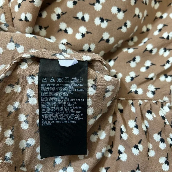 Uniqlo Brown Floral Women's Blouse - Picture 6 of 7
